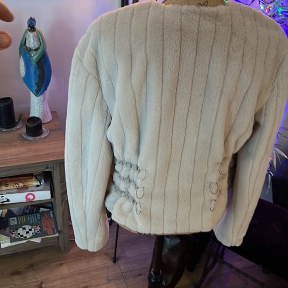 CF Goldman Faux Fur Jacket - Picture 8 of 13